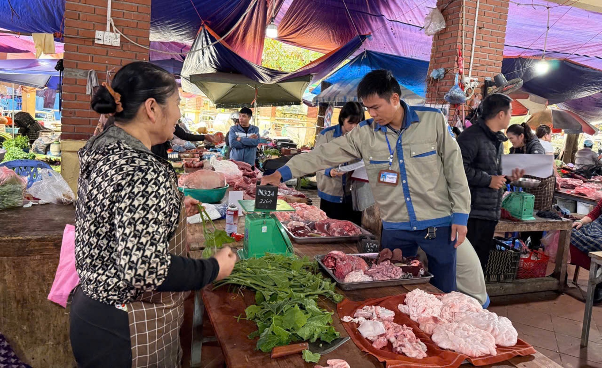 Triển khai Thông tư 54/2025/TT-BKHCN: Bảo vệ quyền lợi hợp pháp của người tiêu dùng trên địa bàn tỉnh Lào Cai